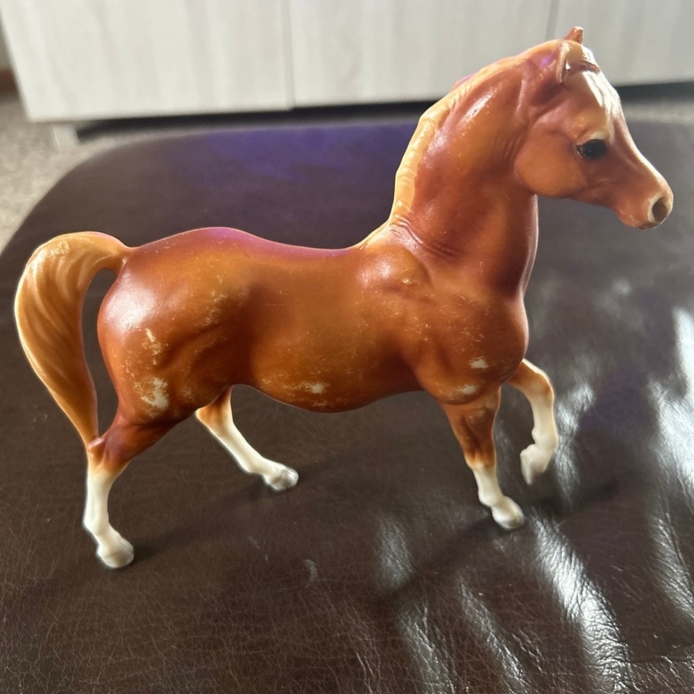 Breyer Horse Arabian Stallion Brown White collectible made in USA